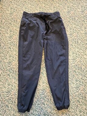 Women's Gray Elastic-Waist Jogger Pants